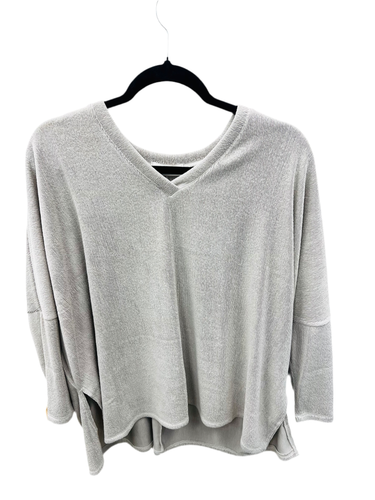 Accent-Grey Knit Top