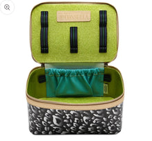 Load image into Gallery viewer, Consuela-Rox Train Case